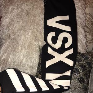 Victoria’s Secret sport leggings